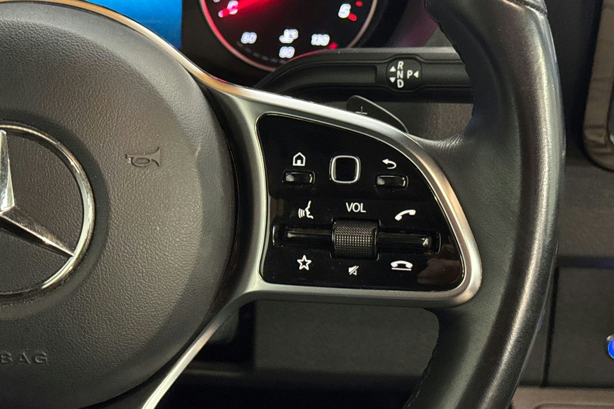 musta Mercedes-Benz Sprinter 2022 kuva 20.