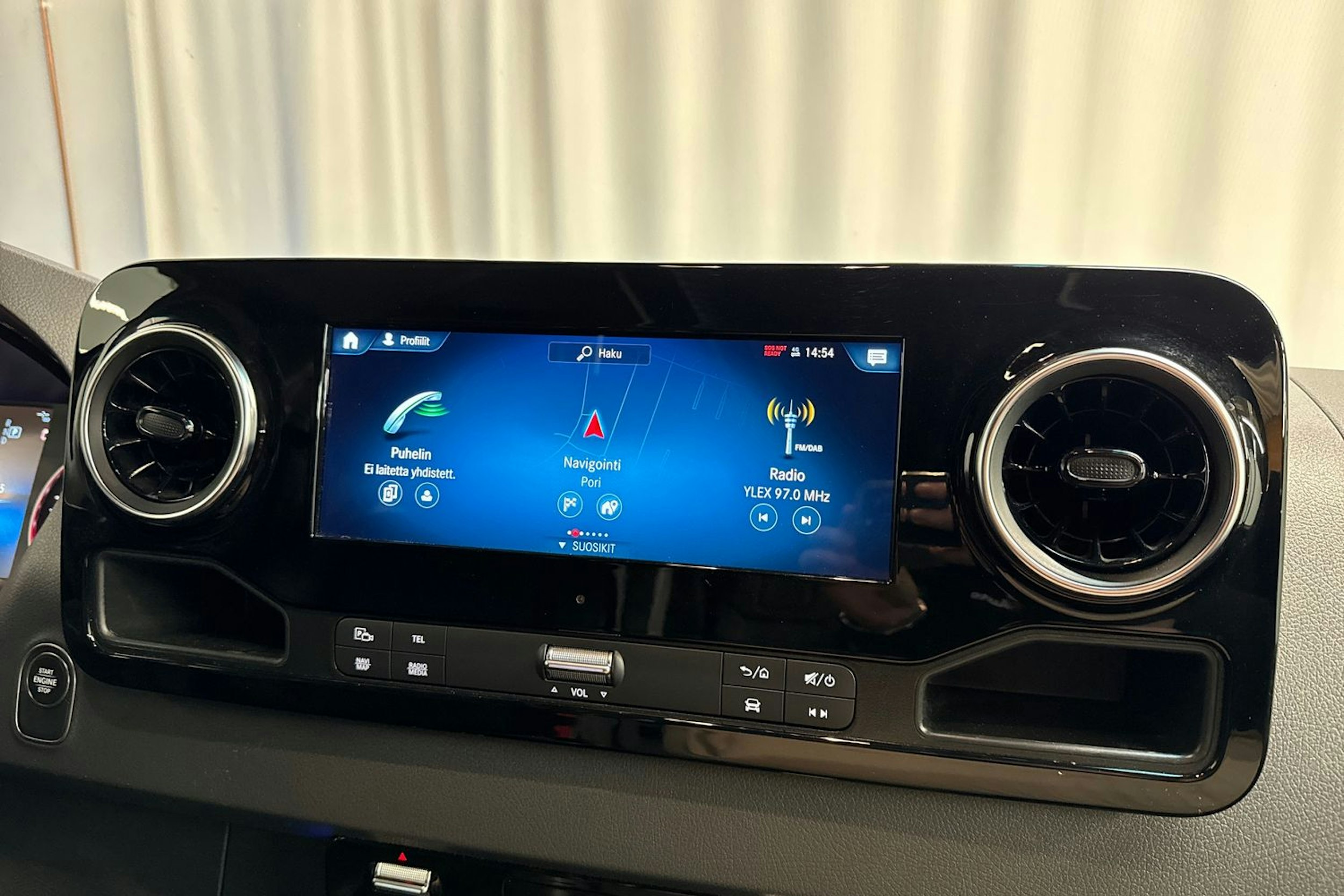 musta Mercedes-Benz Sprinter 2022 kuva 21.