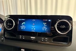musta Mercedes-Benz Sprinter 2022 kuva 21.