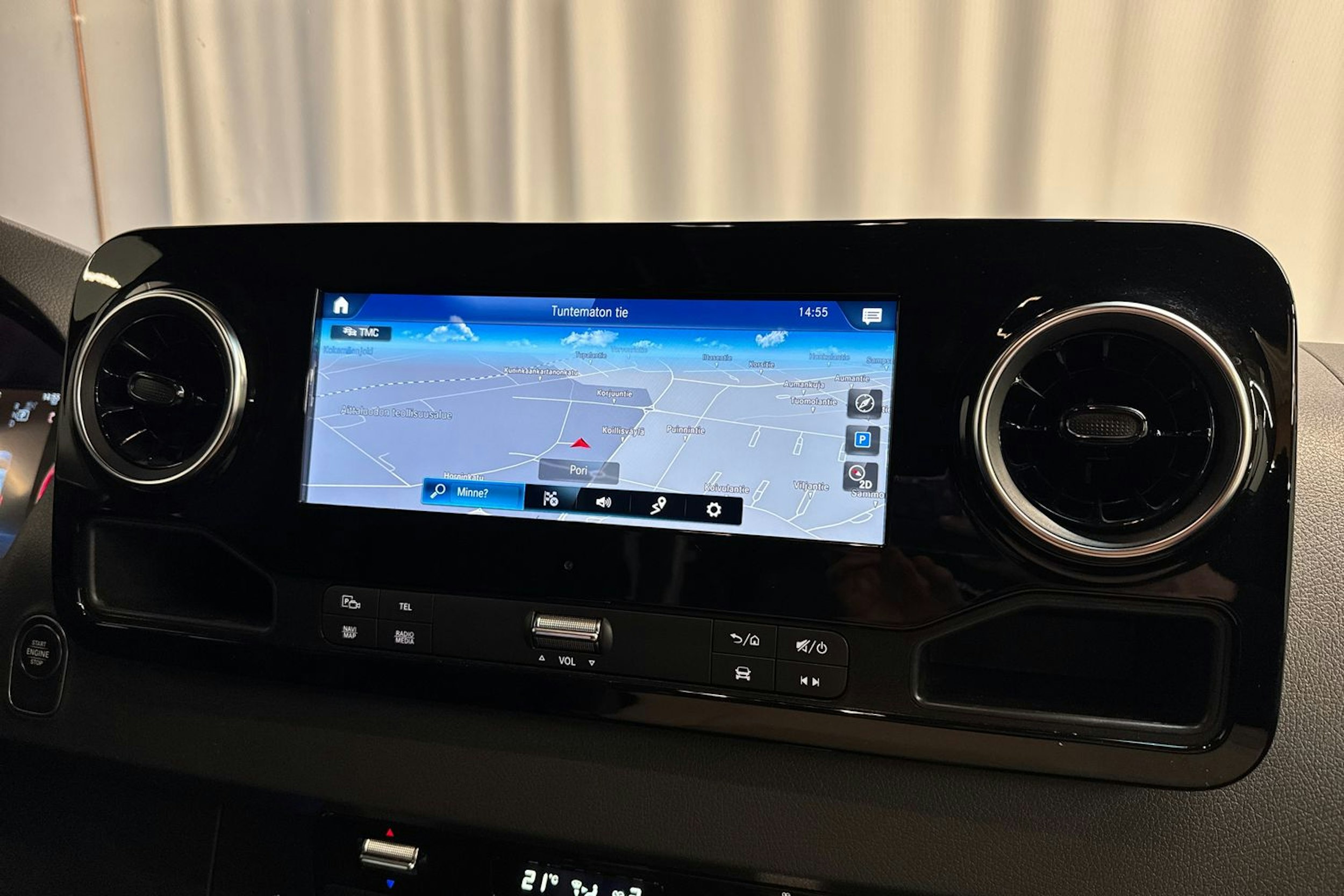 musta Mercedes-Benz Sprinter 2022 kuva 24.