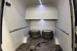 musta Mercedes-Benz Sprinter 2022 kuva 31.