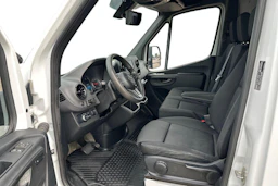 valkoinen Mercedes-Benz Sprinter 2022 kuva 6.
