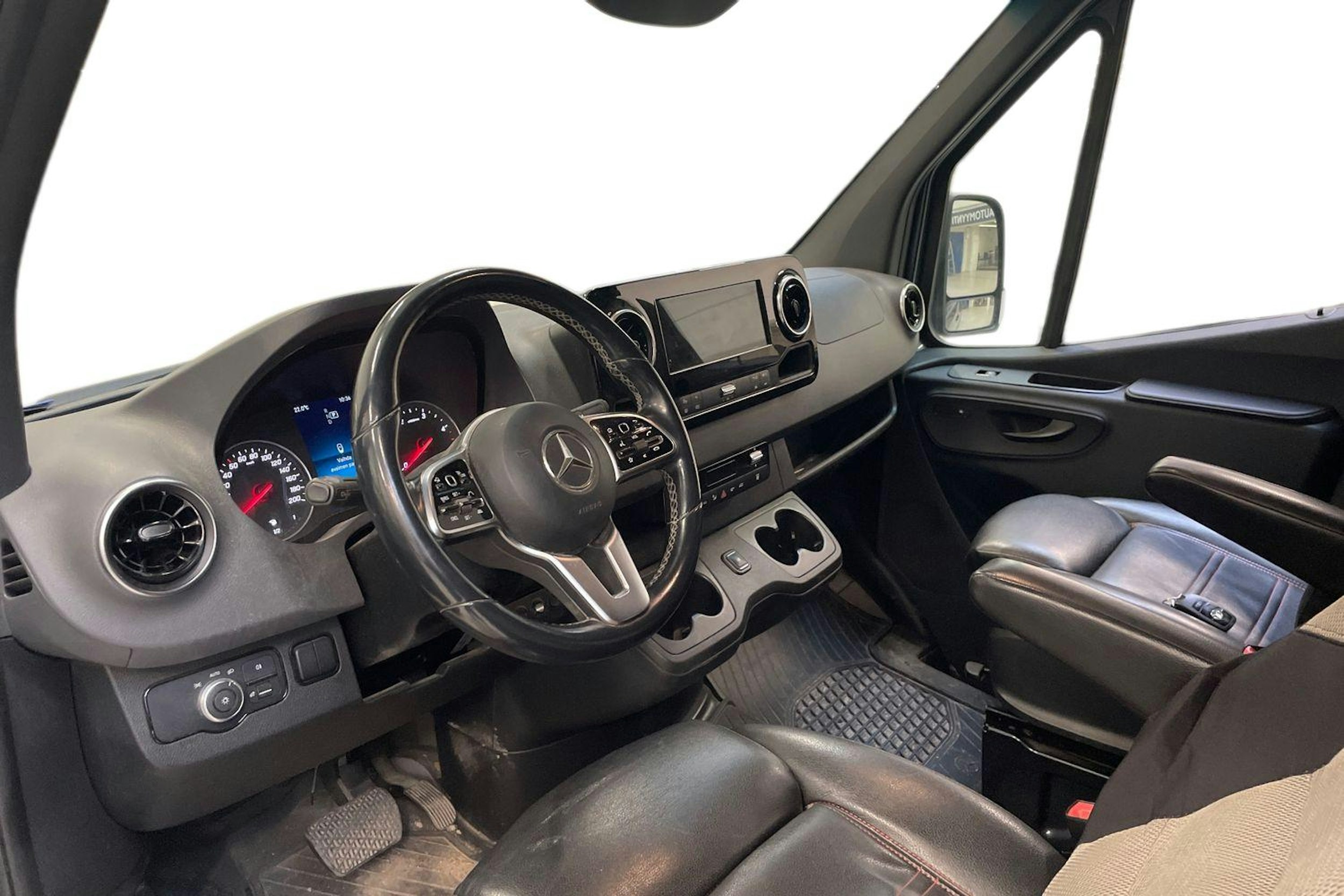 musta Mercedes-Benz Sprinter 2022 kuva 3.