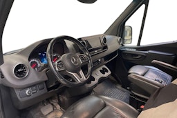 musta Mercedes-Benz Sprinter 2022 kuva 3.