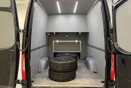 musta Mercedes-Benz Sprinter 2022 kuva 14.