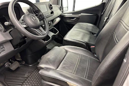 valkoinen Mercedes-Benz Sprinter 2022 kuva 8.