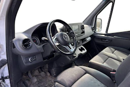 valkoinen Mercedes-Benz Sprinter 2022 kuva 3.