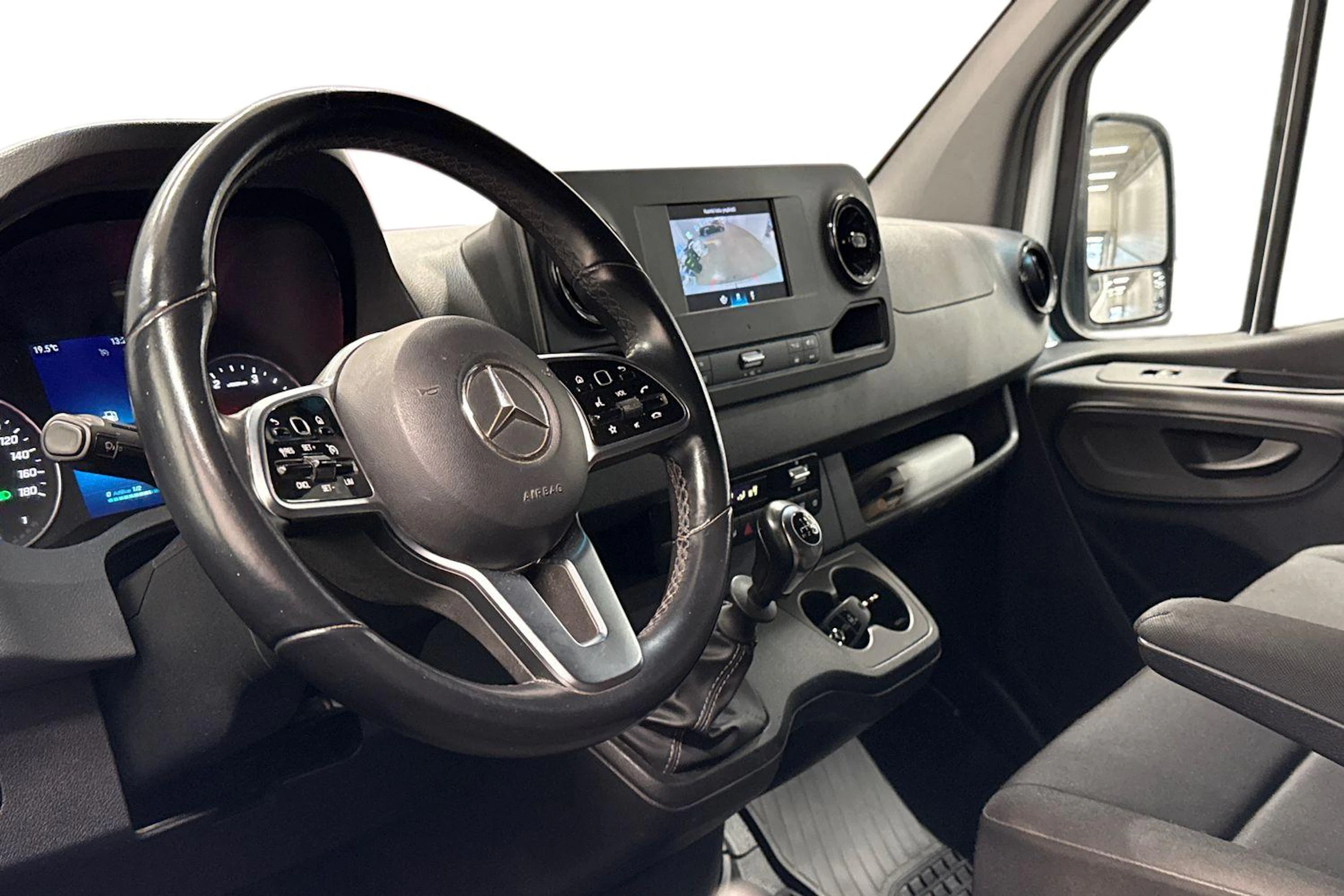 valkoinen Mercedes-Benz Sprinter 2022 kuva 8.