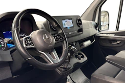 valkoinen Mercedes-Benz Sprinter 2022 kuva 8.