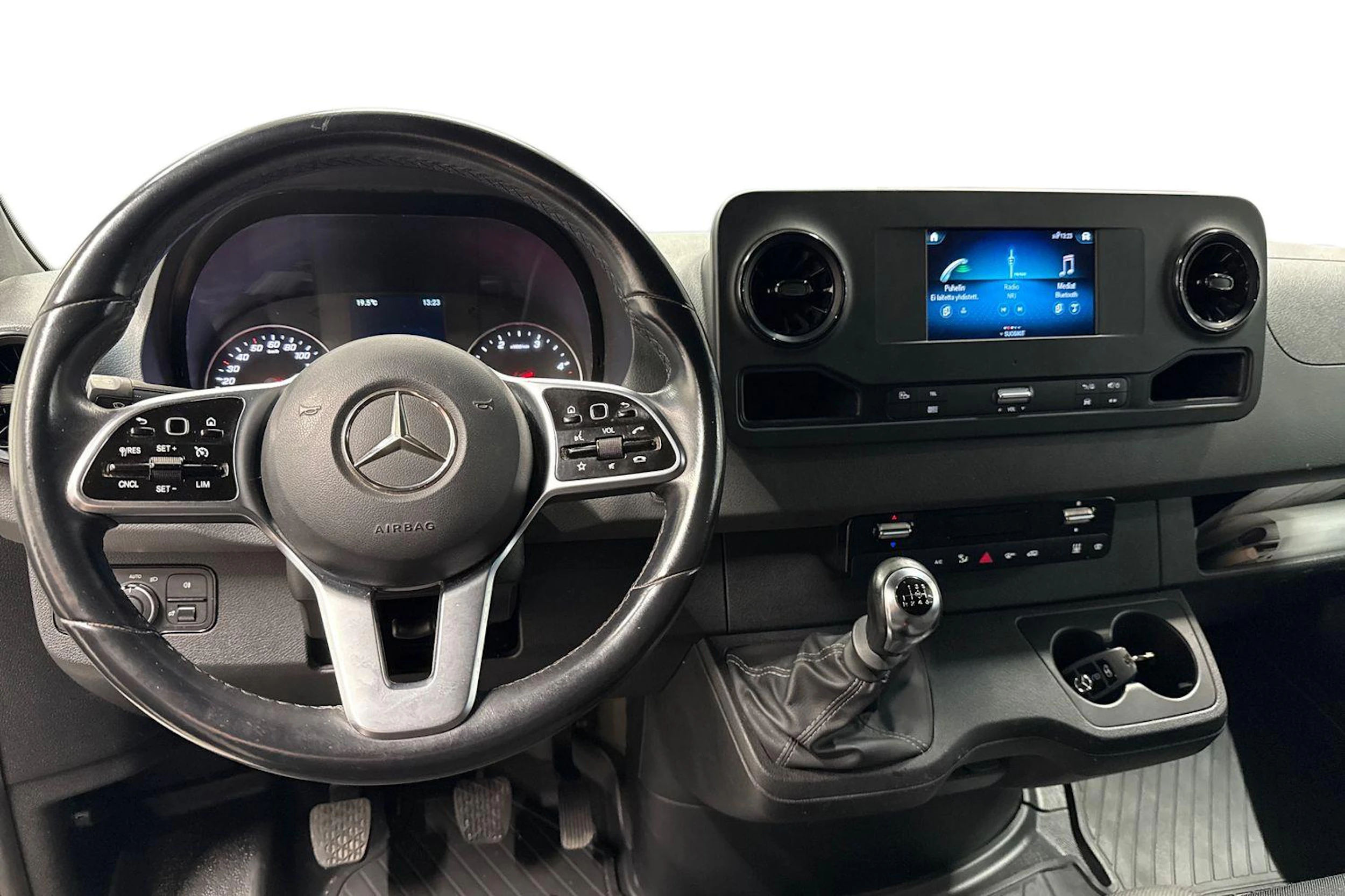 valkoinen Mercedes-Benz Sprinter 2022 kuva 9.