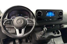 valkoinen Mercedes-Benz Sprinter 2022 kuva 9.