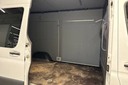 valkoinen Mercedes-Benz Sprinter 2022 kuva 13.