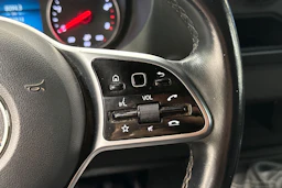 valkoinen Mercedes-Benz Sprinter 2022 kuva 18.