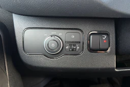 valkoinen Mercedes-Benz Sprinter 2022 kuva 25.