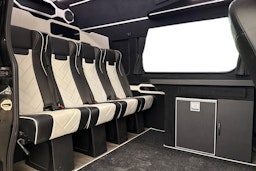 musta Mercedes-Benz Sprinter 2022 kuva 3.