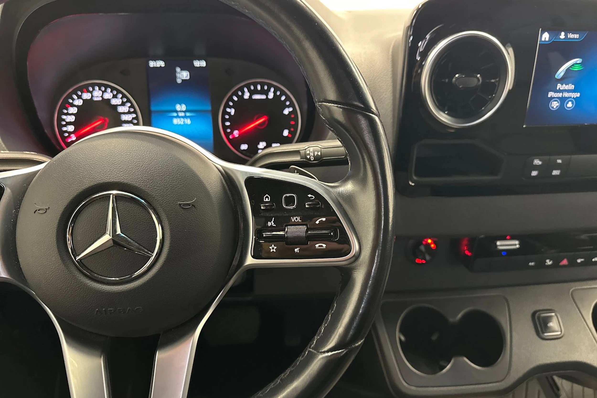 Harmaa Mercedes-Benz Sprinter 2022 kuva 12.