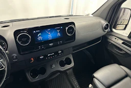 Harmaa Mercedes-Benz Sprinter 2022 kuva 15.