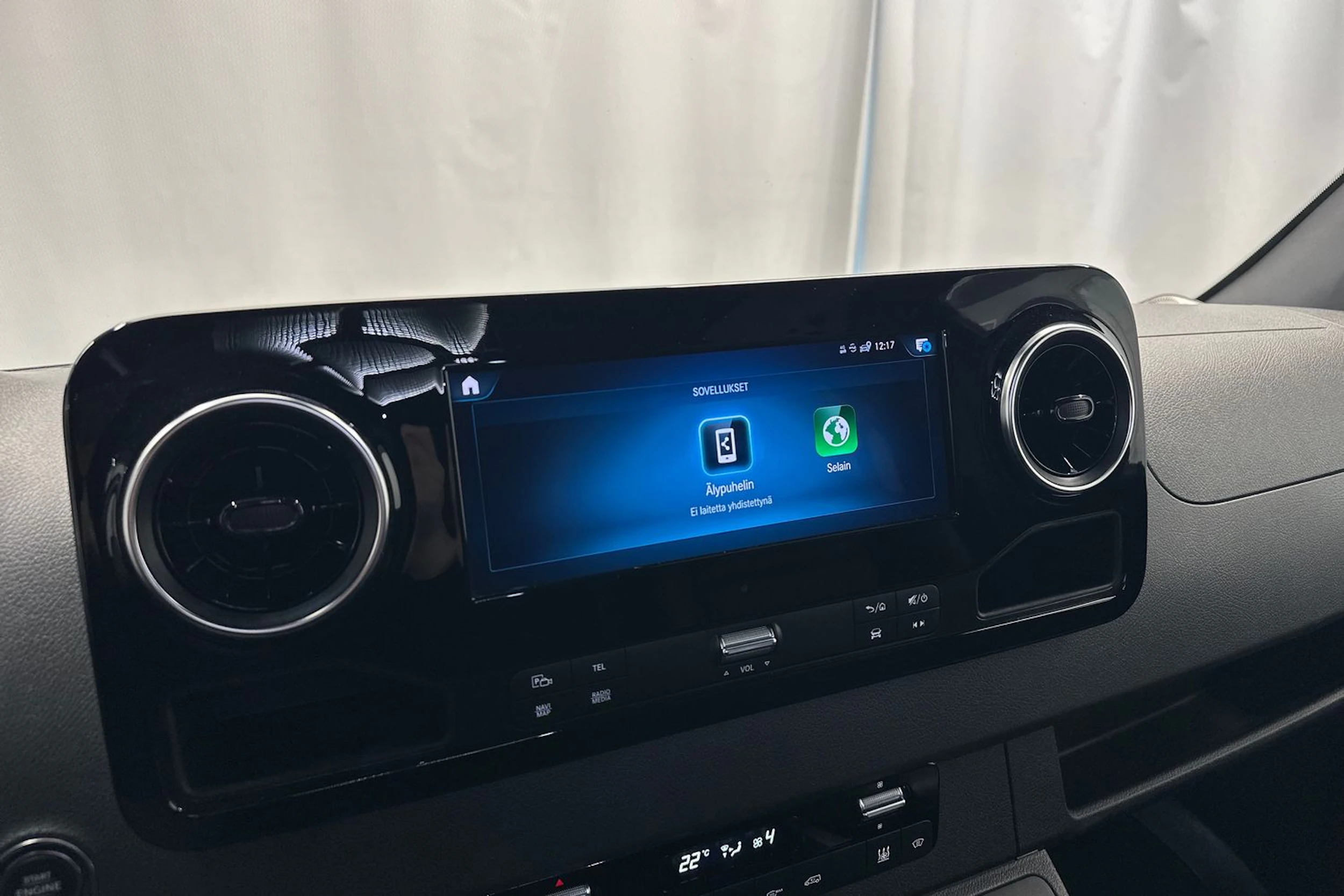 Harmaa Mercedes-Benz Sprinter 2022 kuva 19.