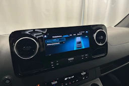 Harmaa Mercedes-Benz Sprinter 2022 kuva 21.