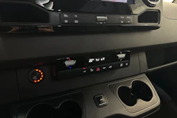Harmaa Mercedes-Benz Sprinter 2022 kuva 23.