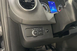Harmaa Mercedes-Benz Sprinter 2022 kuva 24.