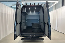 Harmaa Mercedes-Benz Sprinter 2022 kuva 34.