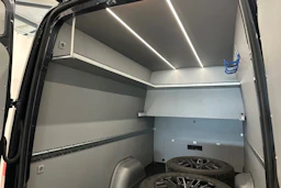 Harmaa Mercedes-Benz Sprinter 2022 kuva 35.