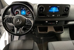 valkoinen Mercedes-Benz Sprinter 2022 kuva 9.