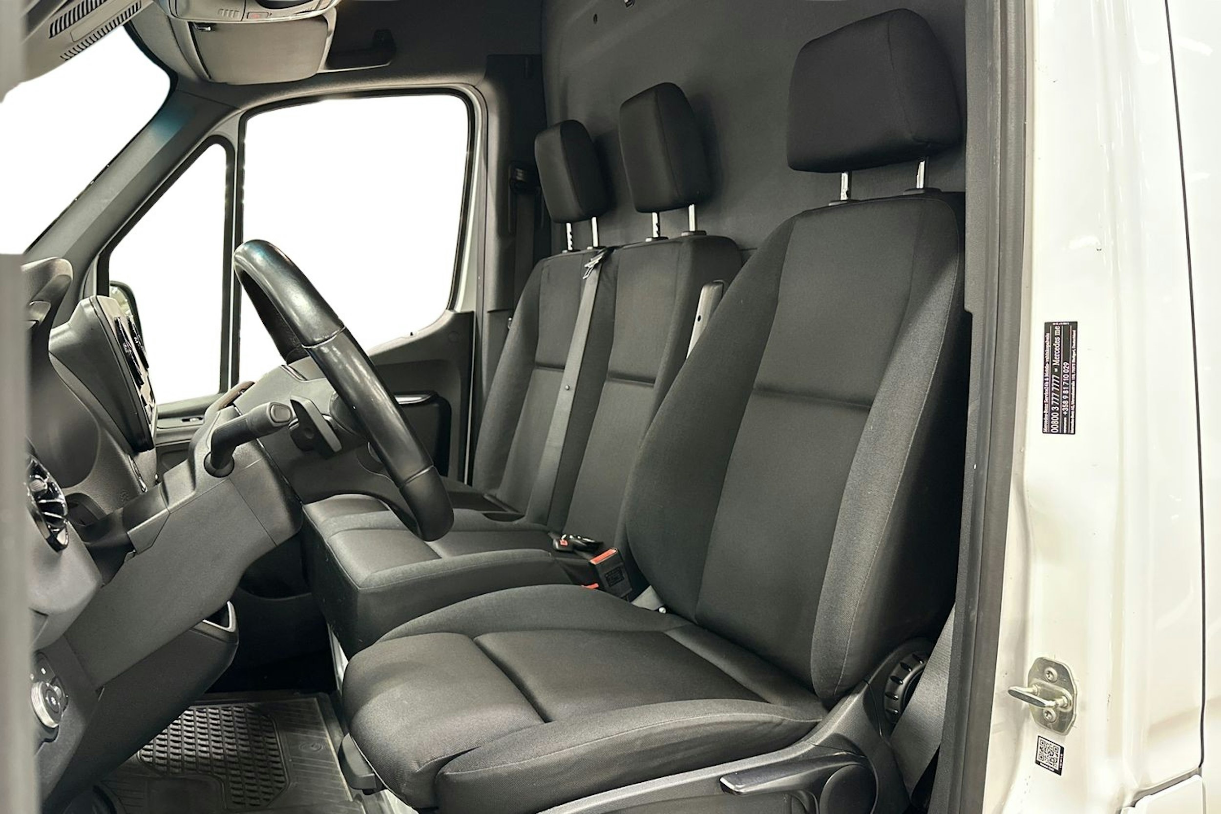 valkoinen Mercedes-Benz Sprinter 2022 kuva 10.