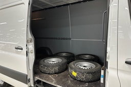 valkoinen Mercedes-Benz Sprinter 2022 kuva 13.