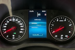 valkoinen Mercedes-Benz Sprinter 2022 kuva 19.