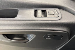 musta Mercedes-Benz Sprinter 2023 kuva 16.