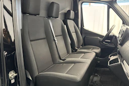 musta Mercedes-Benz Sprinter 2023 kuva 19.