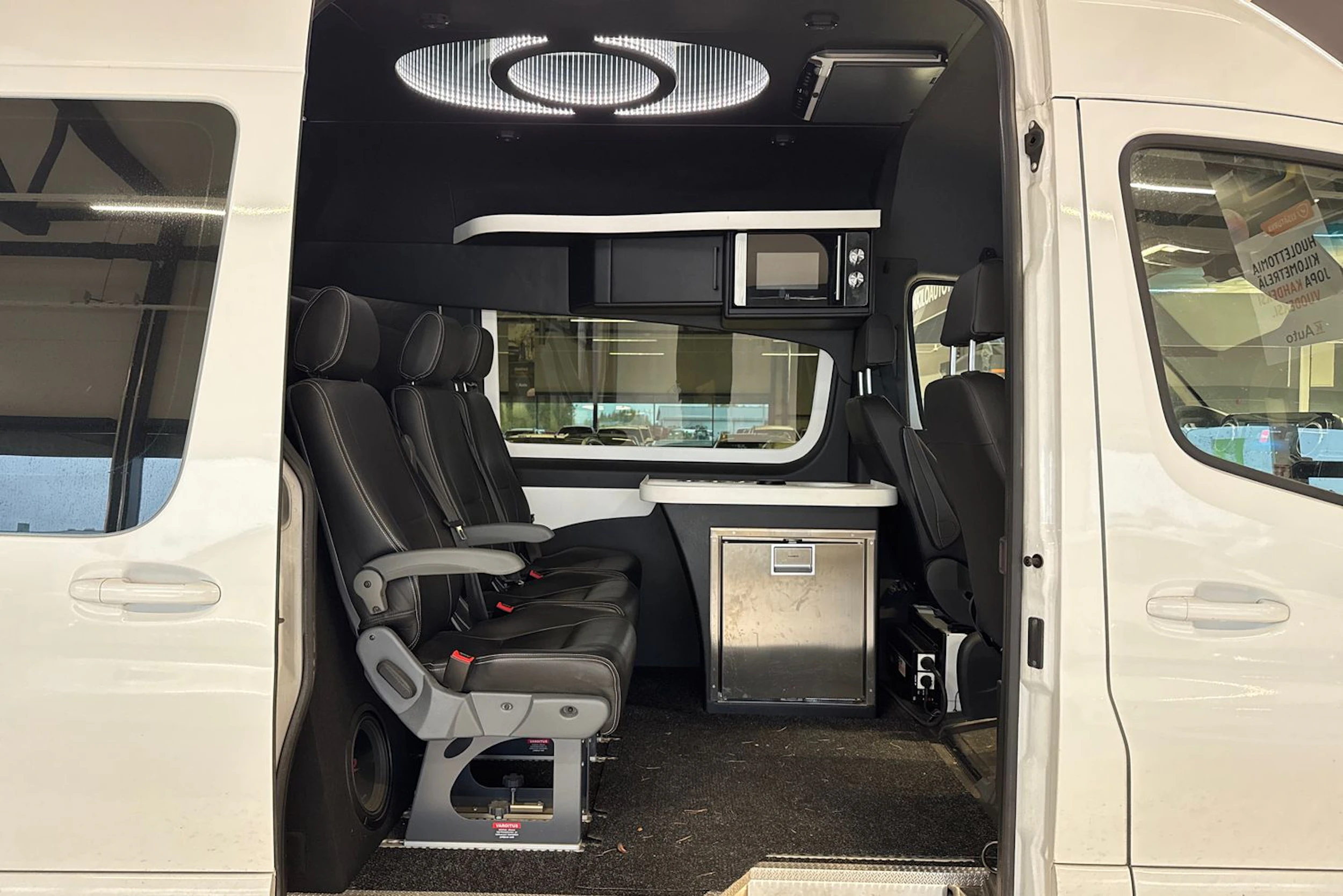 valkoinen Mercedes-Benz Sprinter 2022 kuva 5.