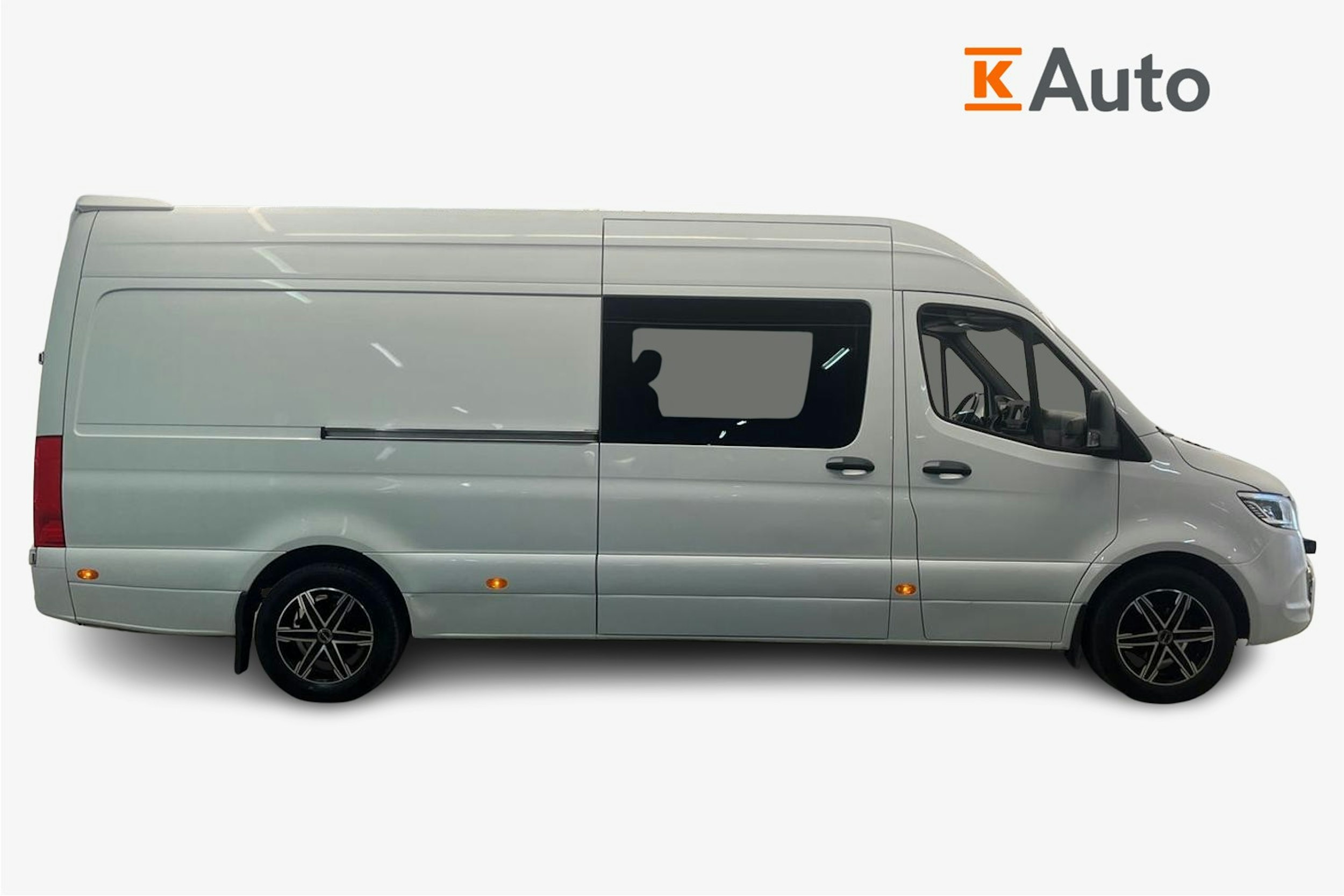 Valkoinen Mercedes-Benz Sprinter 2022 kuva 6.