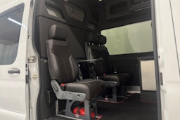 Valkoinen Mercedes-Benz Sprinter 2022 kuva 16.