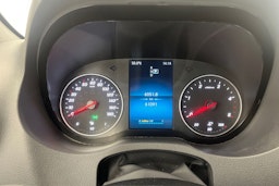 Valkoinen Mercedes-Benz Sprinter 2022 kuva 19.