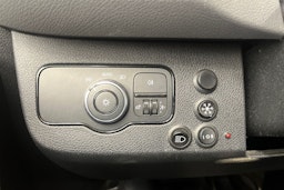 Valkoinen Mercedes-Benz Sprinter 2022 kuva 20.