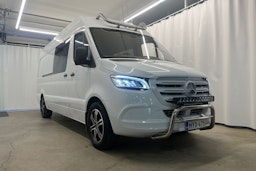 Valkoinen Mercedes-Benz Sprinter 2022 kuva 29.