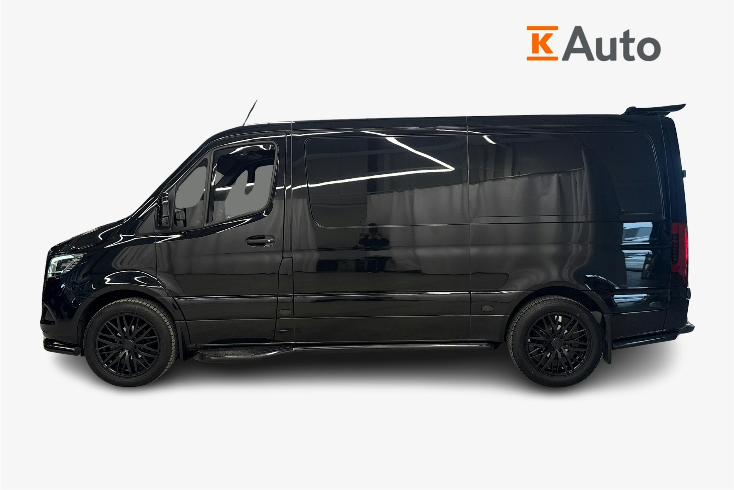 musta Mercedes-Benz Sprinter 2022 kuva 7.