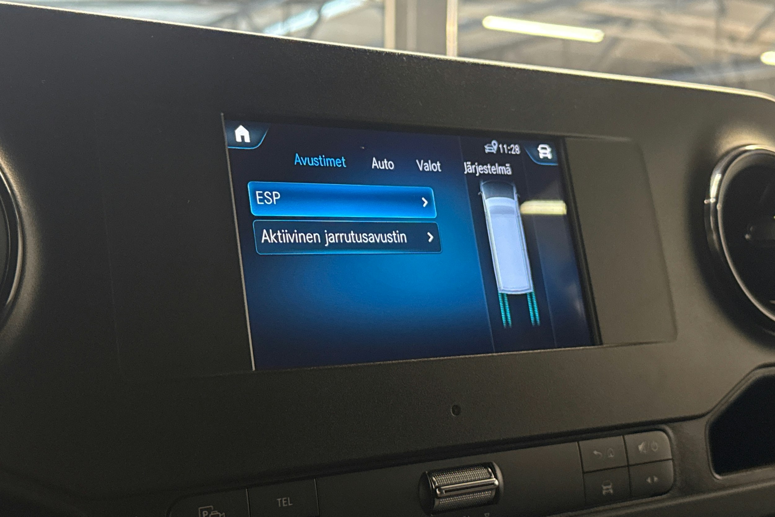 musta Mercedes-Benz Sprinter 2022 kuva 17.