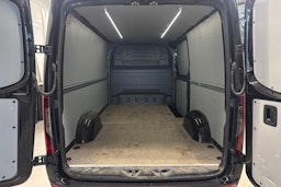 musta Mercedes-Benz Sprinter 2022 kuva 22.