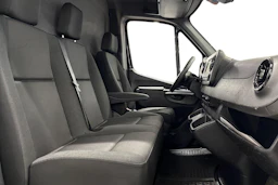 musta Mercedes-Benz Sprinter 2022 kuva 8.