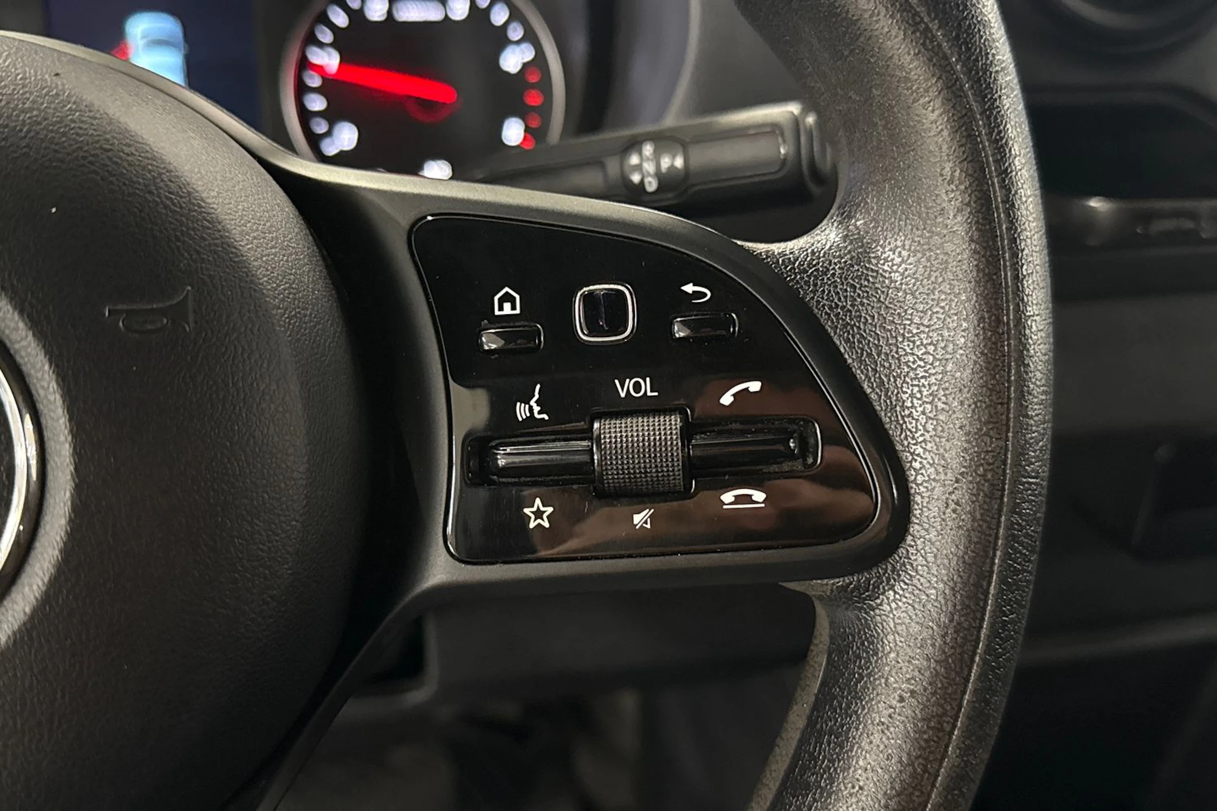 musta Mercedes-Benz Sprinter 2022 kuva 14.