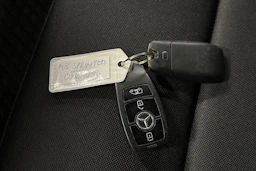 musta Mercedes-Benz Sprinter 2022 kuva 21.