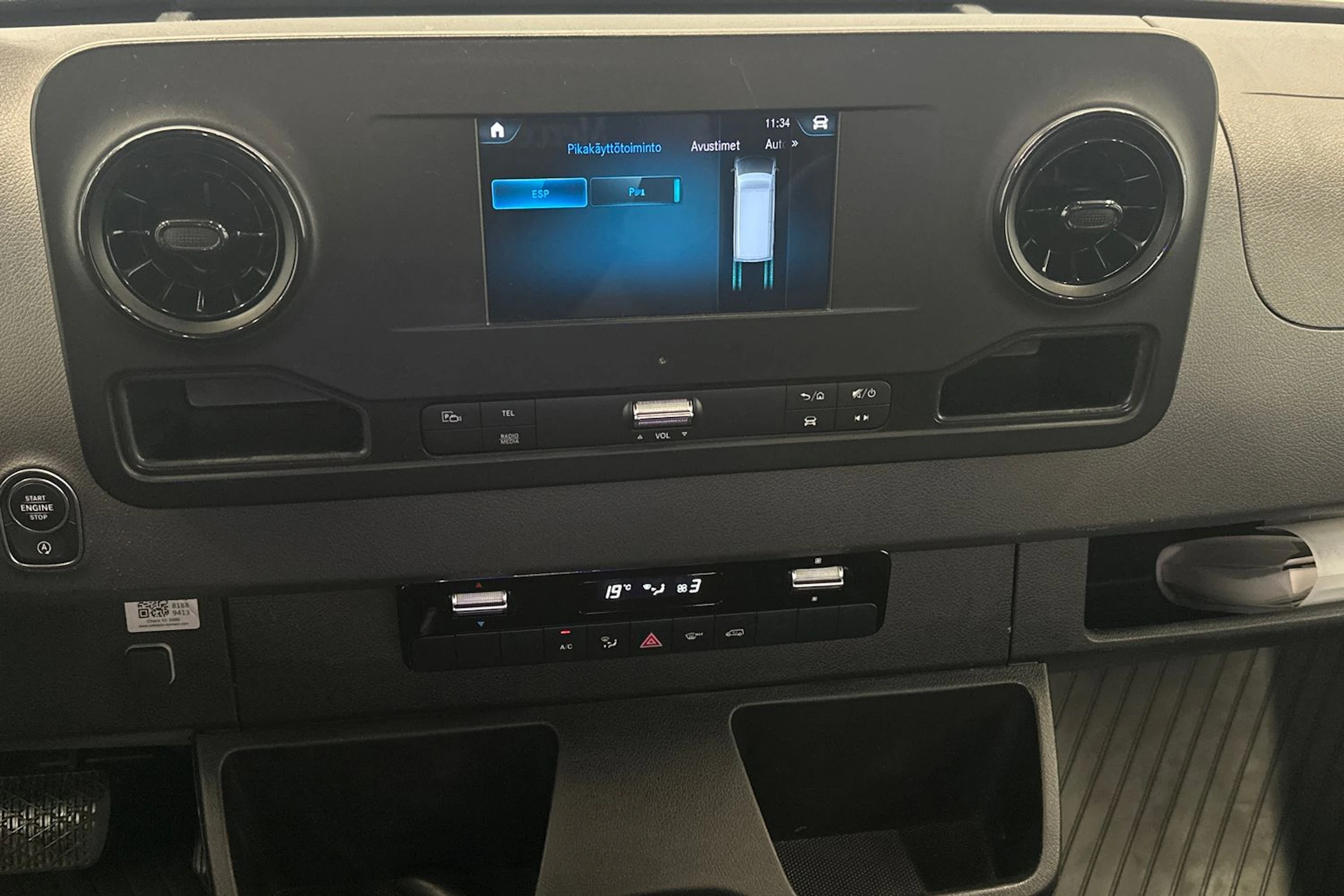 valkoinen Mercedes-Benz Sprinter 2022 kuva 19.
