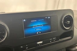 valkoinen Mercedes-Benz Sprinter 2022 kuva 24.