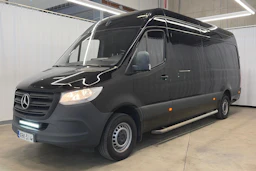musta Mercedes-Benz Sprinter 2022 kuva 6.