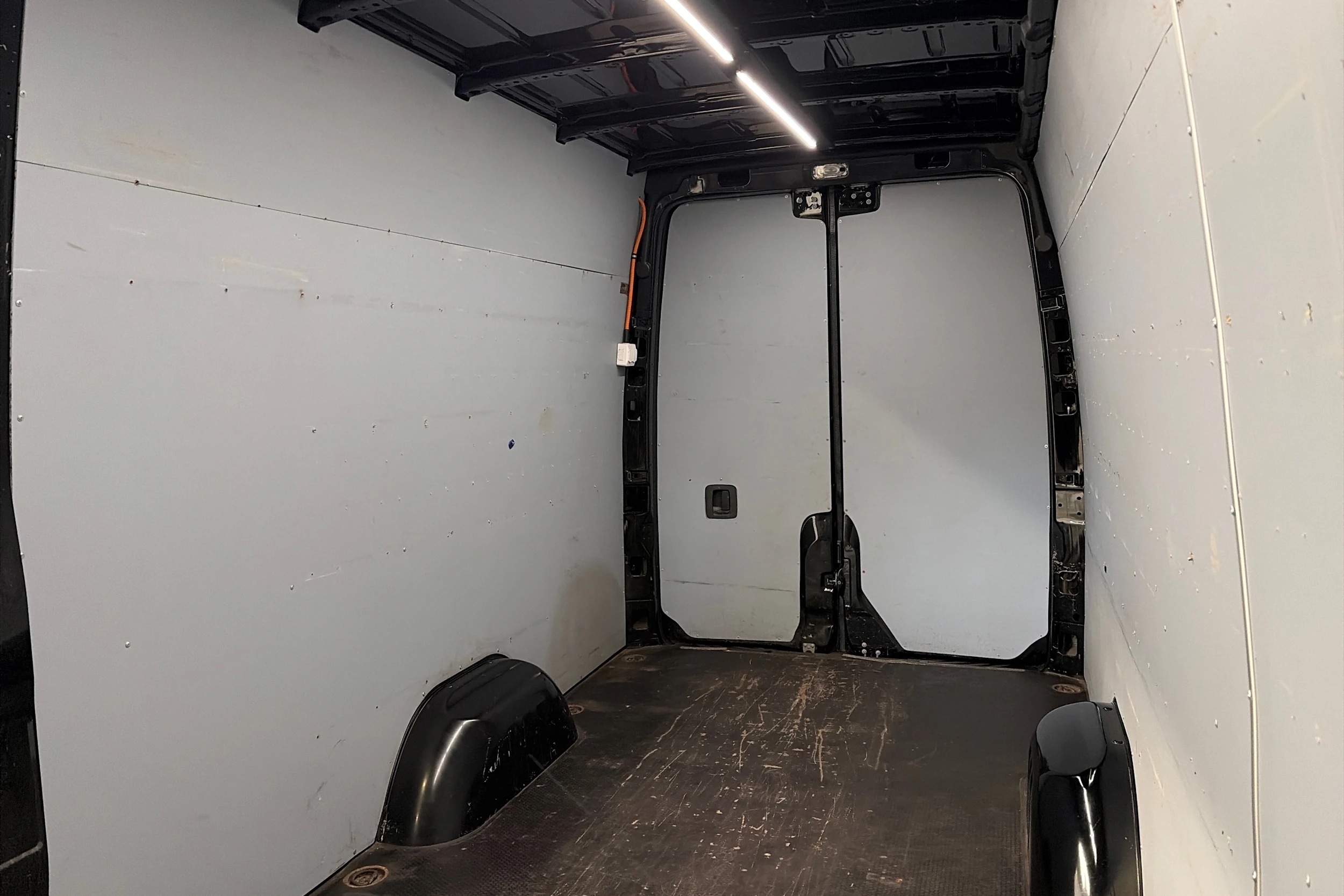 musta Mercedes-Benz Sprinter 2022 kuva 10.