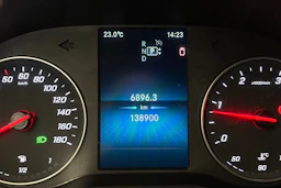 musta Mercedes-Benz Sprinter 2022 kuva 24.